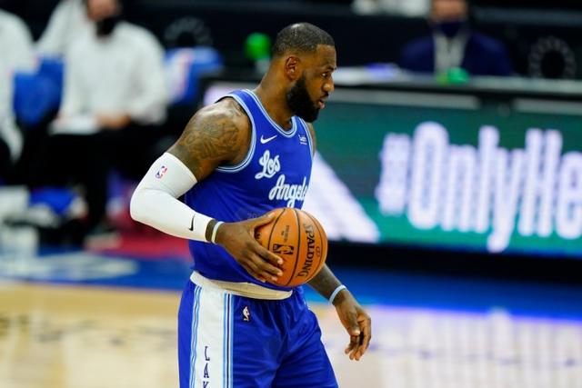 东契奇35+11+11独行侠胜热火 KD35分太阳擒龙