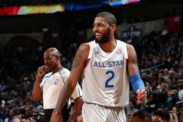 累坏了！杜兰特左小腿拉伤 至少伤停两周时间